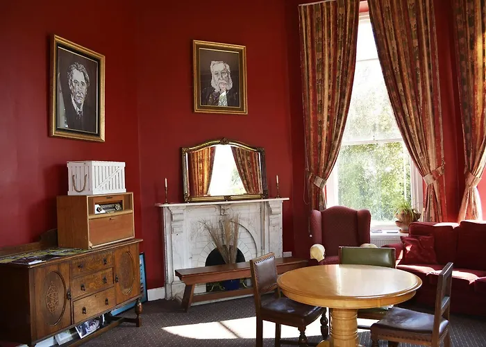 International * 基拉尼